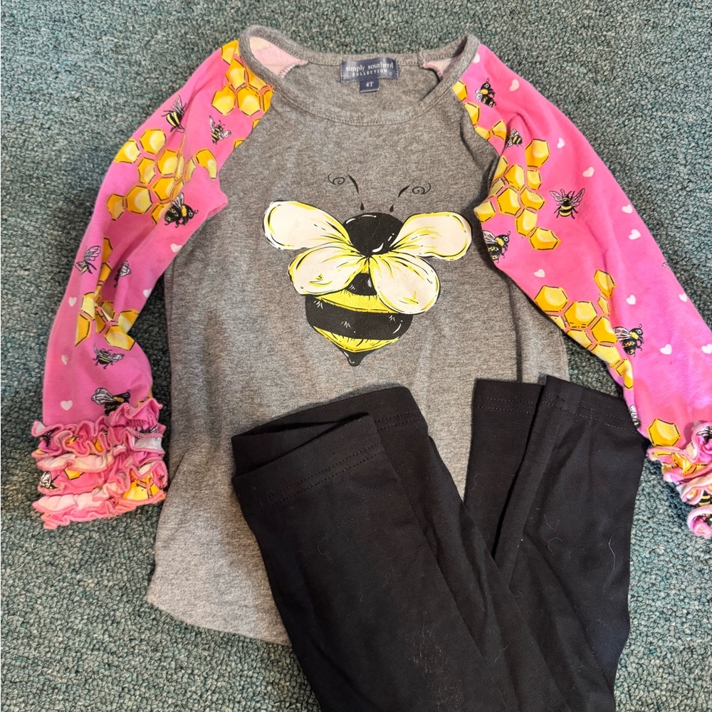 Simply Southern Gray and Pink Bee Graphic Top with Black Leggings